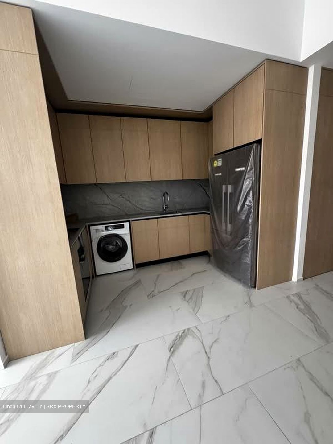 Marine Crescent (D15), Condominium #563144981